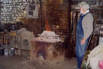 Making a casting at Gommes Forge